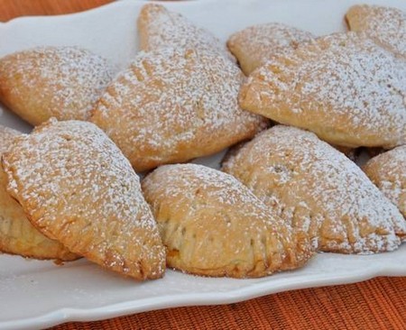 Dolci Natalizi Leccesi.Fagottini Dolci Laterradipuglia It