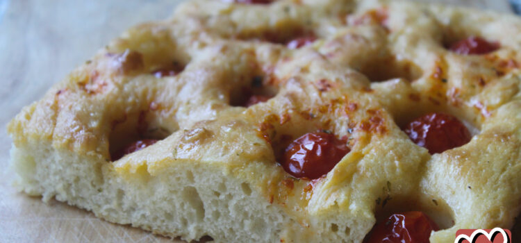 focaccia barese ricetta originale - La Terra di Puglia