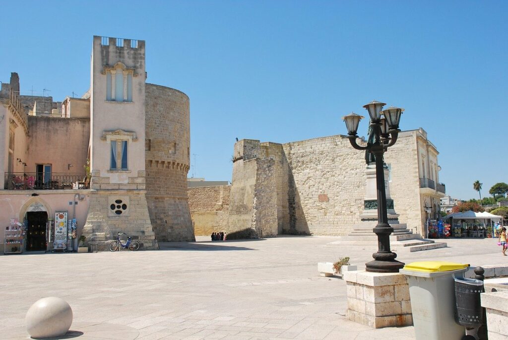 cosa vedere ad otranto il castello Aragonese - Laterradipuglia.it